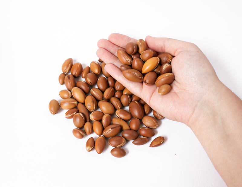 Huile d’argan cosmétique, bio, 100 % naturelle.